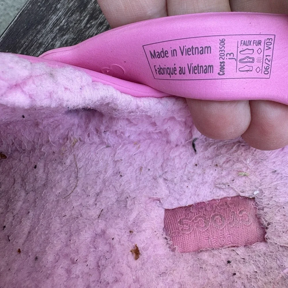 Crocs Kids J3 Pink Classic Fuzz Lined Clogs Cozicore Faux Fur
